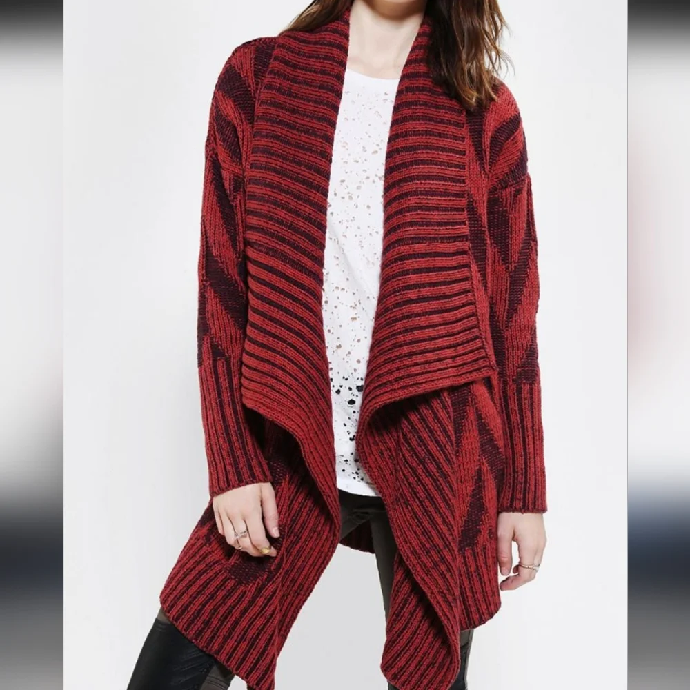 Staring Stars Waterfall Front Cardigan SizeM Red
